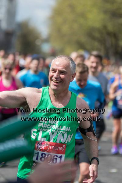 2016 London Marathon - Macmillan 32
