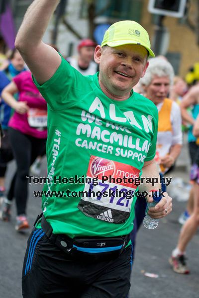 2016 London Marathon - Macmillan 37