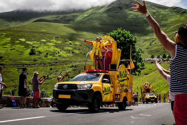 McCains chips on the Tour de France caravan 2017